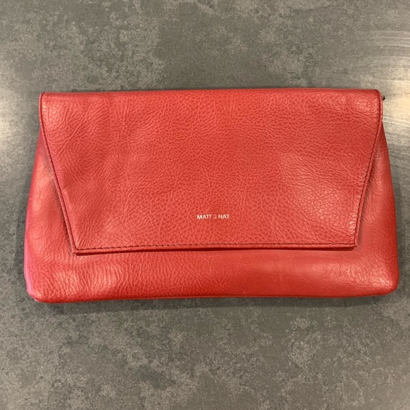 Red Vegan Matt and Nat clutch - Picture 1 of 9